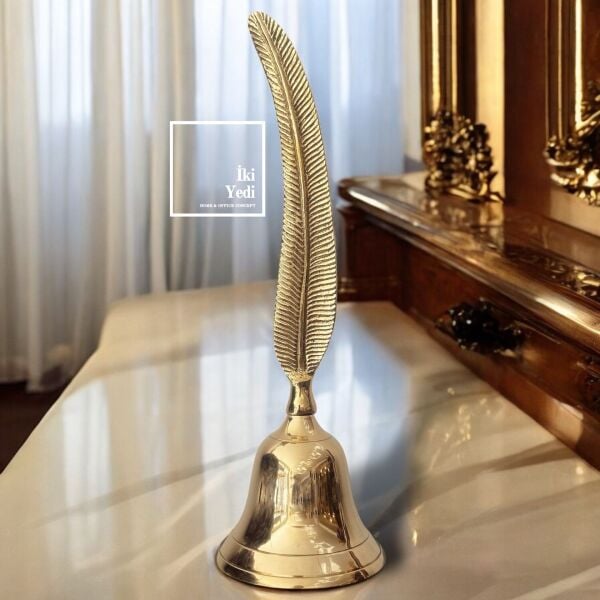 Kuş Tüyü Figürlü Pirinç El Çanı – Antika Zil, Dekoratif Banko ve Ofis Aksesuarı, Lüks Hediye