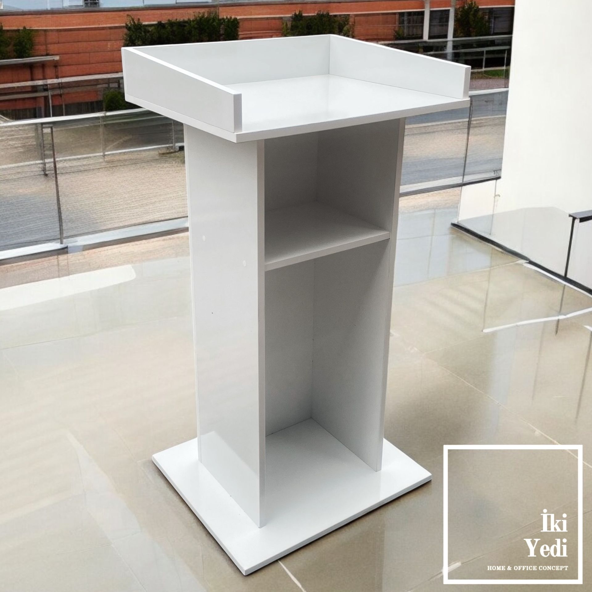 Lucca Kürsü Beyaz Renk Konuşma Kürsüsü Açılış Resepsiyon Okul Mobilyaları Ofis Büro Konferans