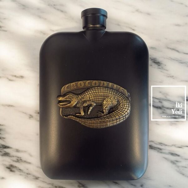 Figal Siyah Timsah Figürlü 6 Oz Matara – Paslanmaz Çelik Metal İçki Kabı, Erkeklere Hediyelik