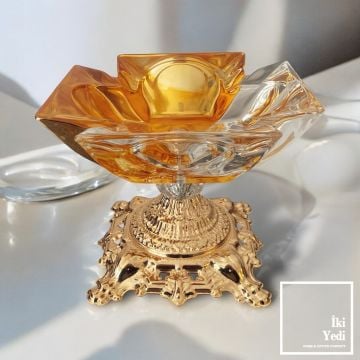 Beauvais Gold Metal Ayaklı Cam Küllük – Lüks Kültablası, Ev ve Ofis İçin Dekoratif Hediyelik