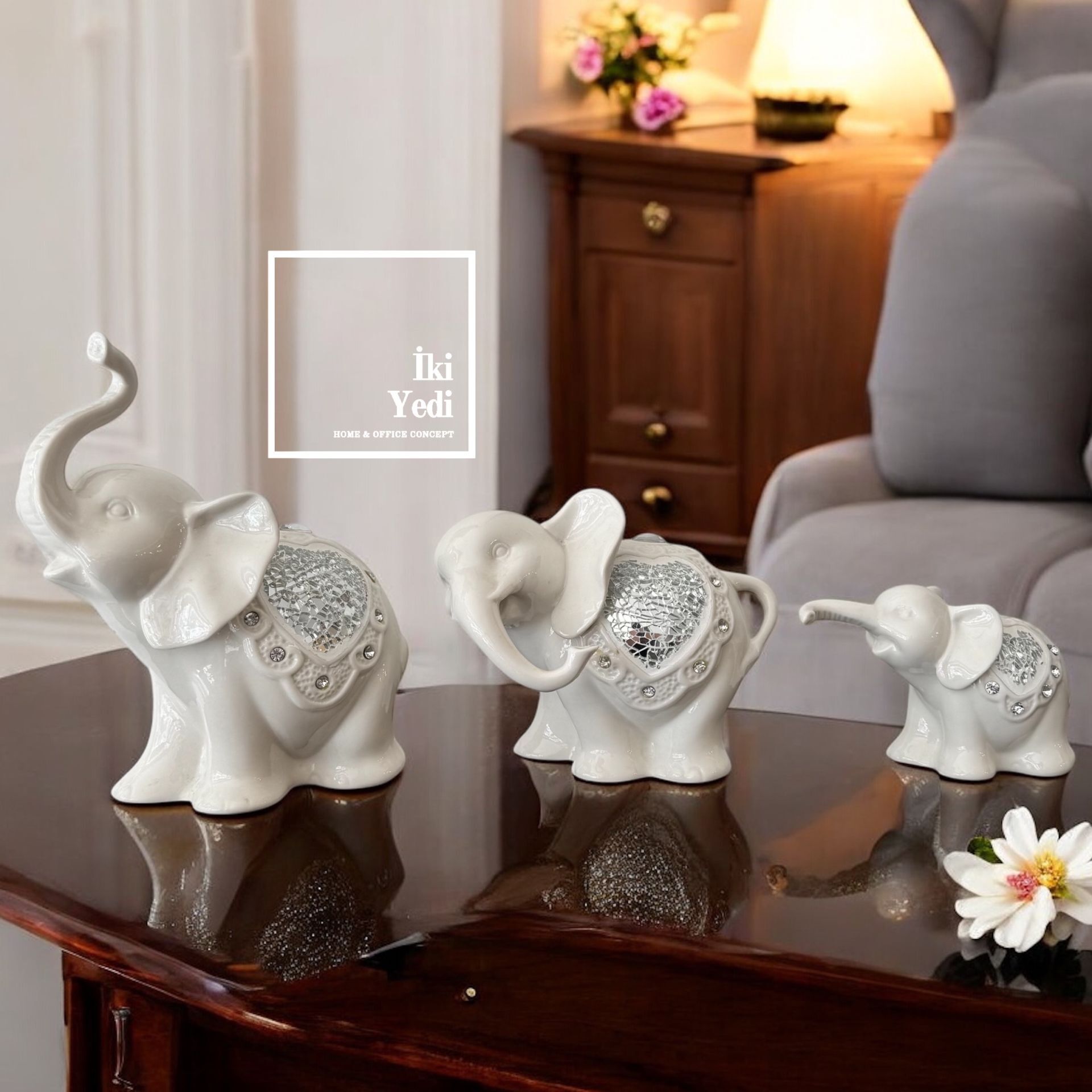 Palo 77-2  Beyaz Seramik 3'lü Fil Ailesi Heykeli Dekoratif Obje Anlamlı Hediyelik Eşya Ev Hediyesi