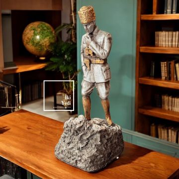 Kocatepe'de Atatürk Heykeli Mustafa Kemal Dekoratif Objeler Anlamlı Hediyelikler İş Hediyesi Ofis