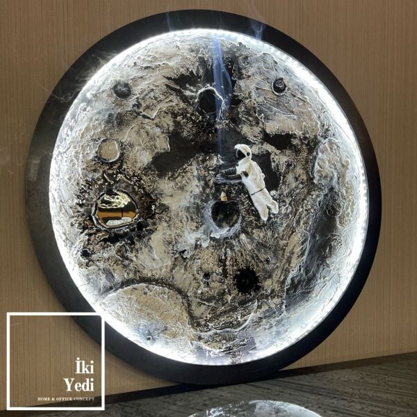 MoonFlow 80 cm Ledli Işıklı Rölyef Pano Tablo Epoksili Ay Astronot ve Geri Akış Tütsülük Lüks Duvar Dekorasyonu Unutulmaz Hediyelik Sıradışı Hediyeler