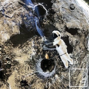 MoonFlow 80 cm Ledli Işıklı Rölyef Pano Tablo Epoksili Ay Astronot ve Geri Akış Tütsülük Lüks Duvar Dekorasyonu Unutulmaz Hediyelik Sıradışı Hediyeler