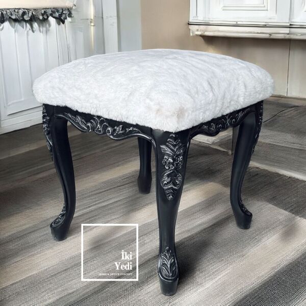 Adaline Tüylü Minderli Oymalı Ağaç Lükens Ayaklı Siyah Puf Bank Tabure Antre Yatak Odası Mobilya