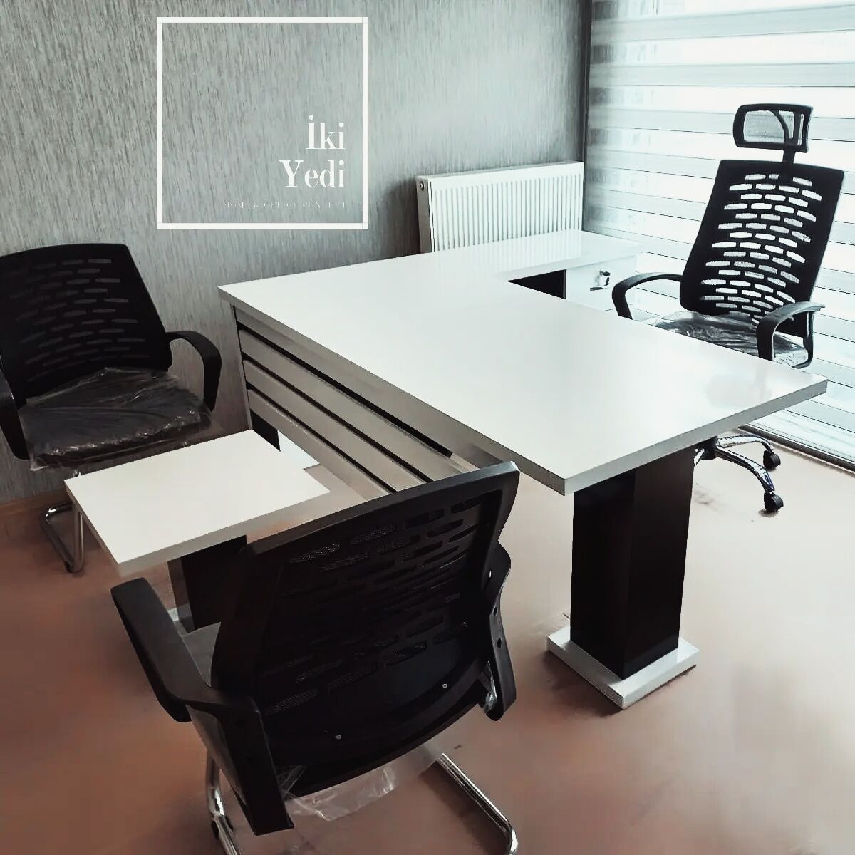 Hausser Modern Tasarım Yönetici Masası Takımı Beyaz Renk Ofis Mobilyası Makam Seti Büro Masası