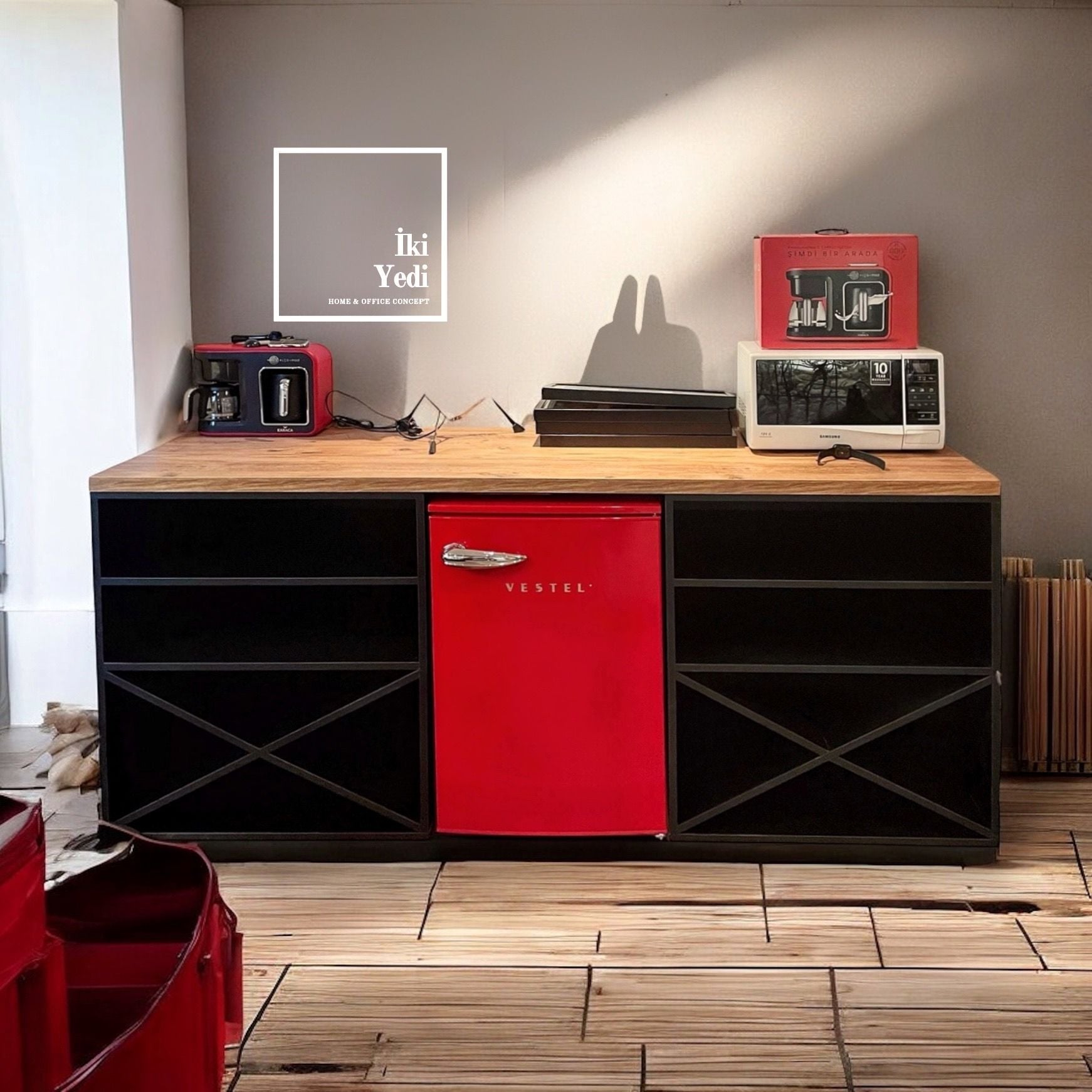 Apollon Mini Bar Bölmeli Şaraplık İçki Raflı Tezgah Dolap Ofis Büro Kahve Çay Makinesi Ada Masası Ev Ofis Mobilyaları