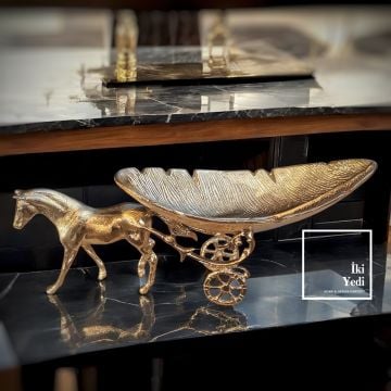 Hugo At Arabası Figürlü Metal Dekoratif Kase 51 cm Meyvelik Şekerlik Lüks Ev Dekorasyonu Ofis Hediyesi İthal Tasarımlar