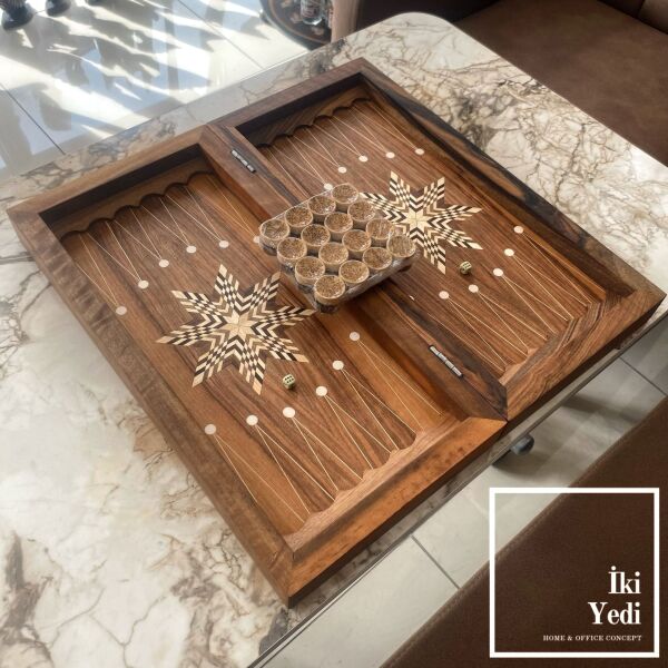 Tebriz İran Figür Motif Oymalı Masif Ağaç Tavla Takımı Antik Lüks Koleksiyon Ürünü Backgammon Ofis Dekorasyonu Unutulmaz Hediye