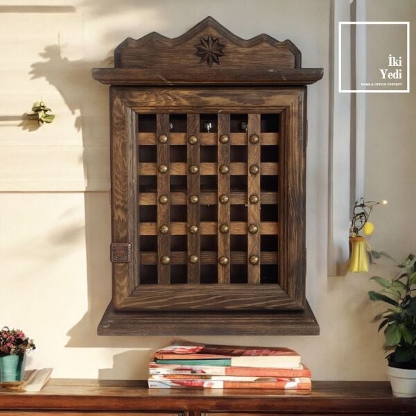 Ethel El Oyması Ahşap Anahtarlık Kutu – Duvara Asma Dekoratif Askılık, Antre Ofis Hediyelik Obje