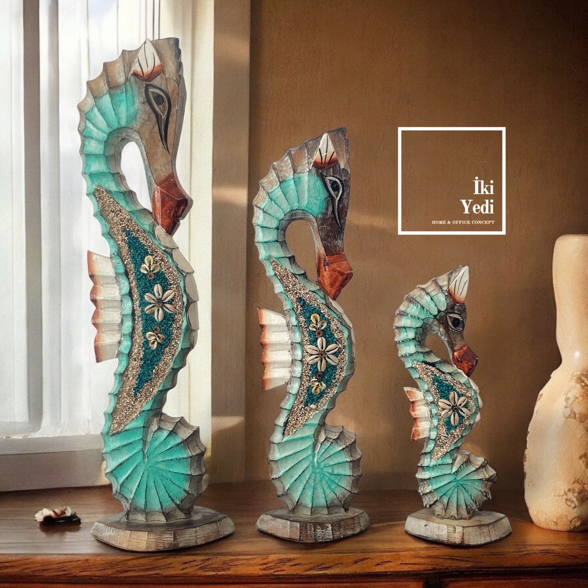 Seahorses 77-3 3'lü Renkli Ahşap Denizatı Heykeli – 50 cm Büyük Dekoratif Obje, Otantik Ev ve Ofis