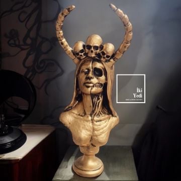 Malef 55 cm Melek Yüzlü Şeytan Büst Heykeli Kurukafa Aykırı Dekorayon Sıradışı Dekoratif Objeler