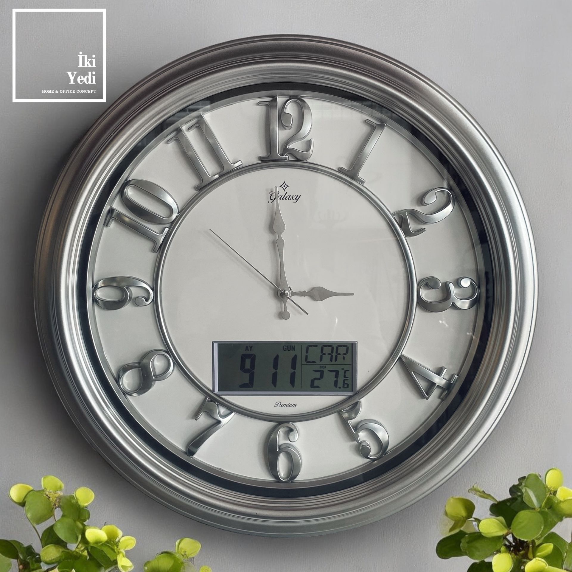 Roissy Gümüş Gri 46 cm Duvar Saati – Dijital Dereceli Büyük Saat Ev Ofis Dekor Hediyelik Obje