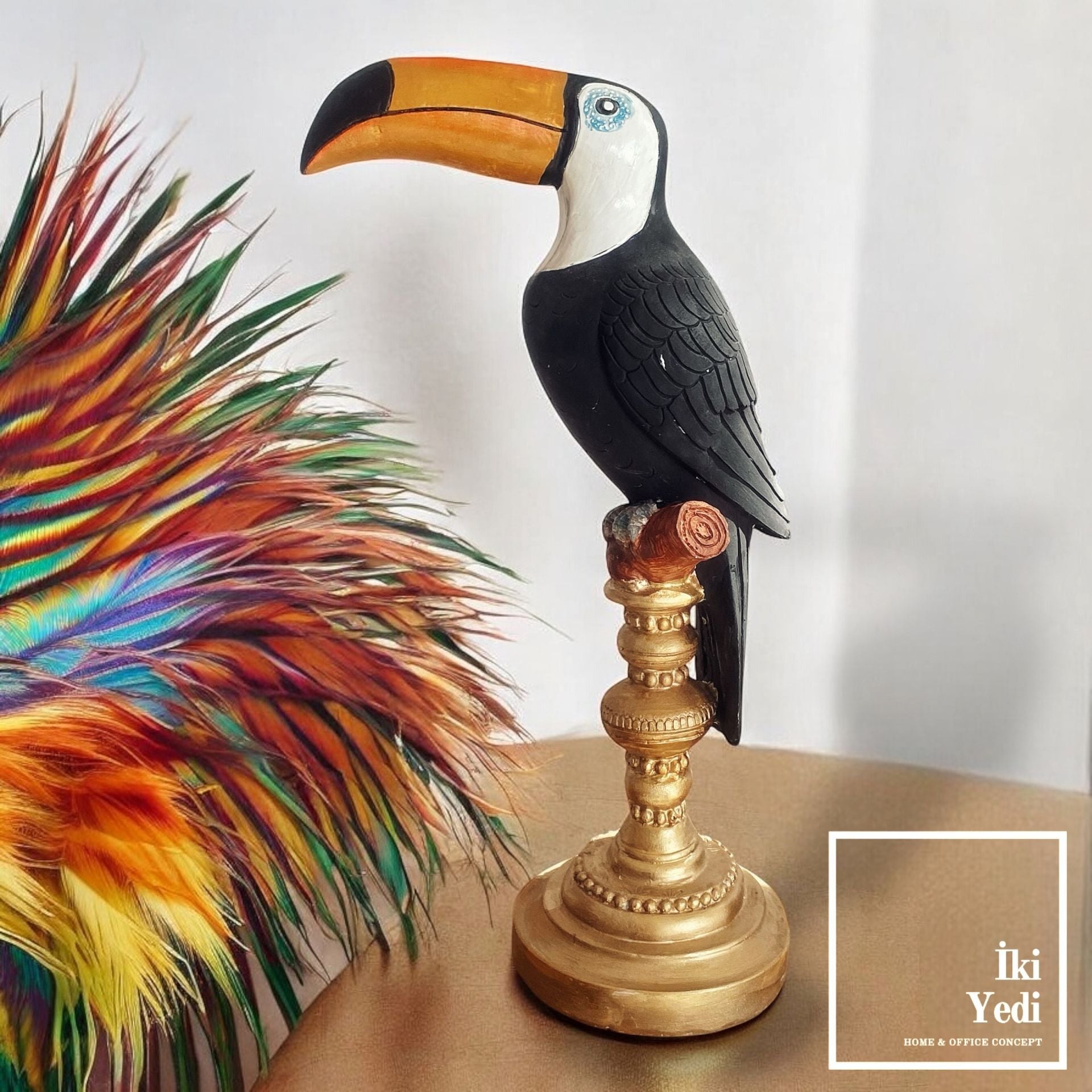44 cm Tukan Kuşu Figürlü Dekoratif Obje Tropikal Anlamlı Heykel Şans ve Bolluk Sembolü Ev Ofis İçin