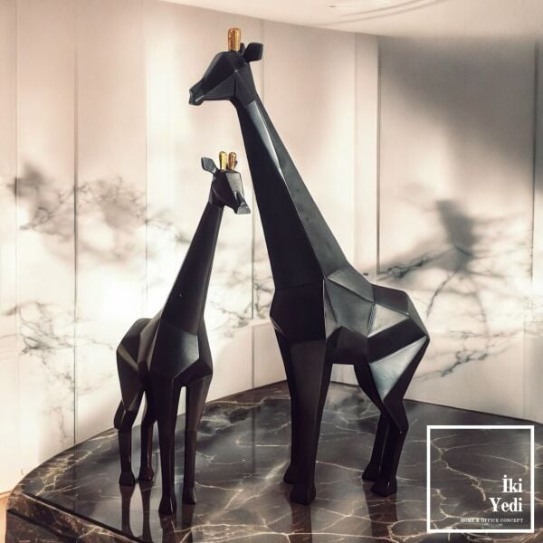 Landia Siyah Zürafa Heykeli Dekoratif Objeler Lüks Ev Dekorasyonu Şık Ofis Hediyesi Eşya