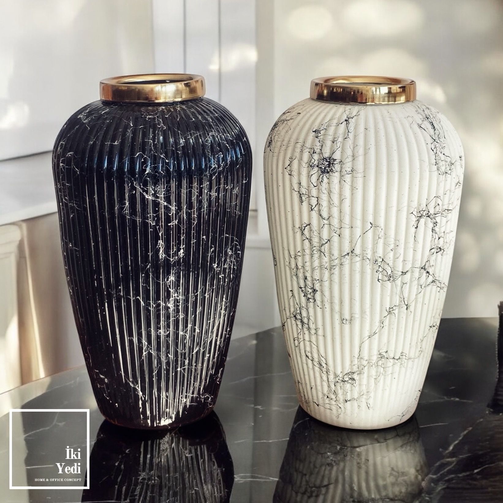 Tolle Siyah Beyaz Mermer Desenli Cam Vazo, Gold Detaylı Masa Konsol Çiçeklik, Dekoratif Obje