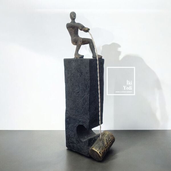 Johann 77-4 Yukarı Taş Çeken Adam Dekoratif Obje Anlamlı Hediyelik Dekorlar Ev Ofis Hediyesi Biblo