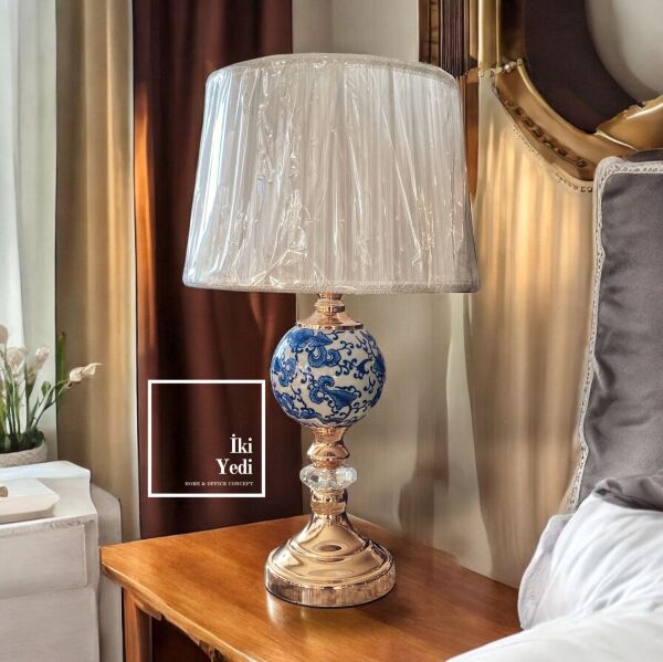 Lucille Altın Detaylı Seramik Abajur, Klasik Masa Lambası, Şık Yatak Odası Başucu Aydınlatma