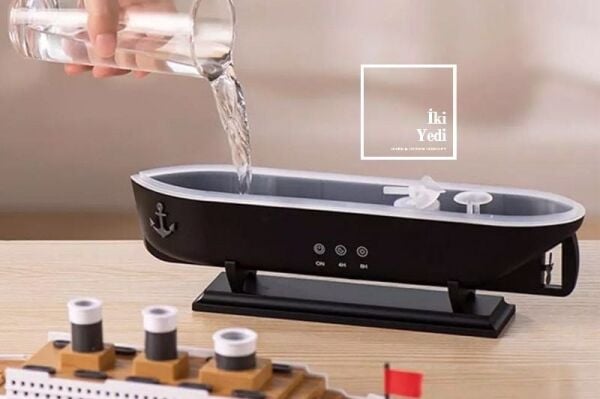 Titanik Buharlı Gemi Tasarımlı LED Işıklı Aroma Difüzör Buhar Makinesi Nemlendirici Dekoratif Hediye