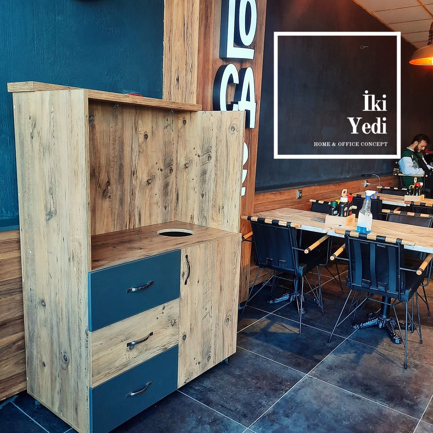 Compact Servant Dolap Garson Dolabı Kasa Bankosu Cafe Restoran Mobilyaları Çekmeceli Frenli Tekerlekli Seyyar