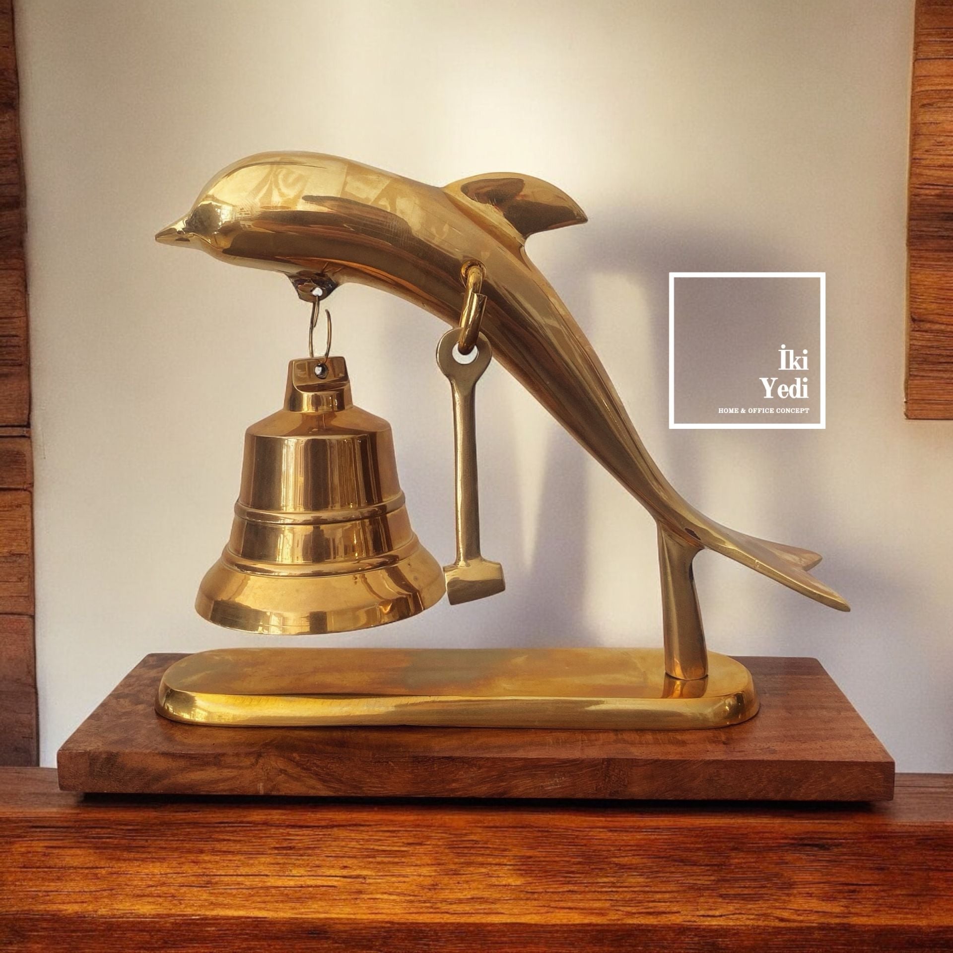 Yunus Figürlü Pirinç Resepsiyon Zili – Ahşap Kaideli Antika Banko Çanı, Lüks Dekoratif Hediye