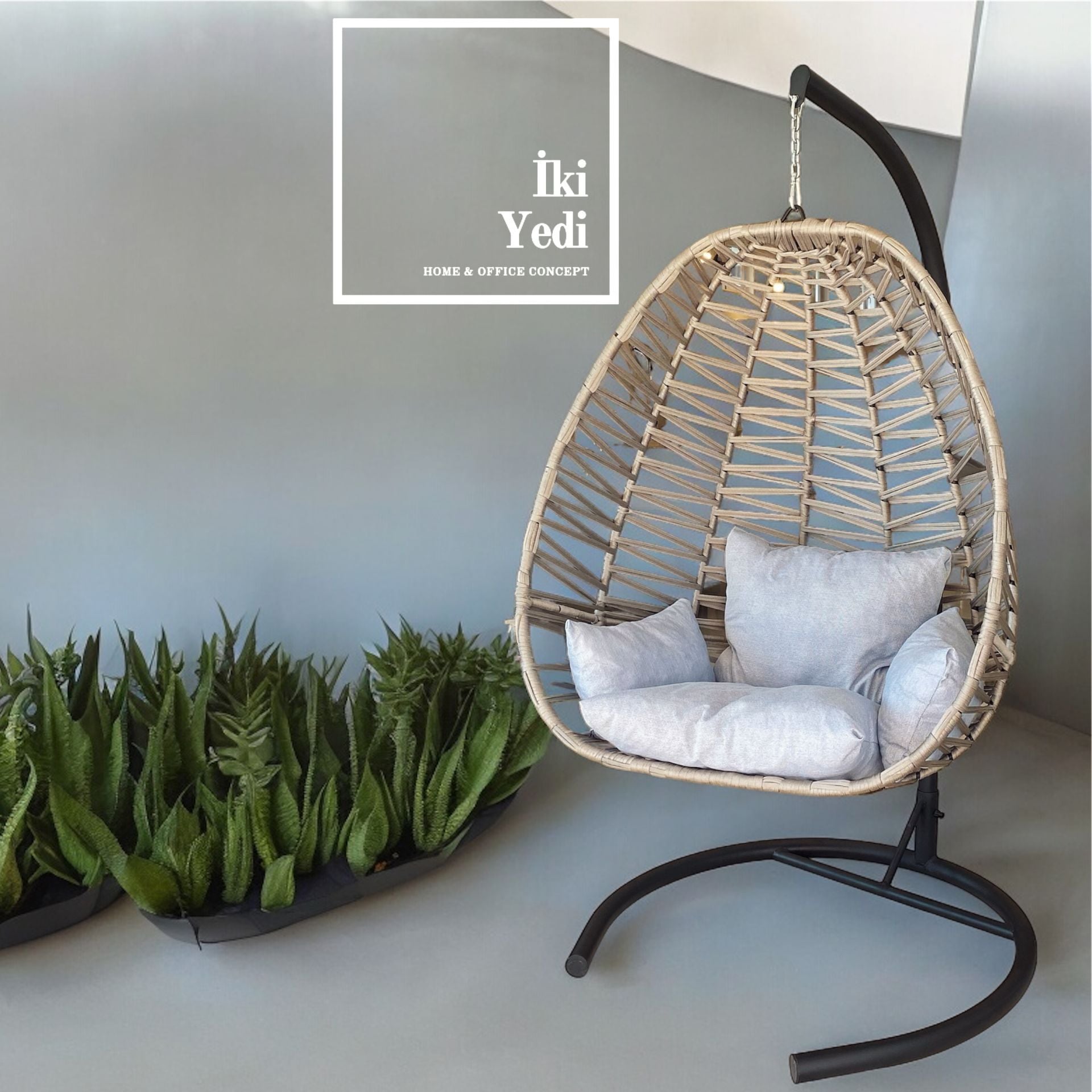 Larissa Rattan Salıncak Modeli Balkon Salıncağı Teras Bahçe Cafe Lobi Mağaza Yazlık Bahçe Mobilyaları Demir Profil İp Örgü