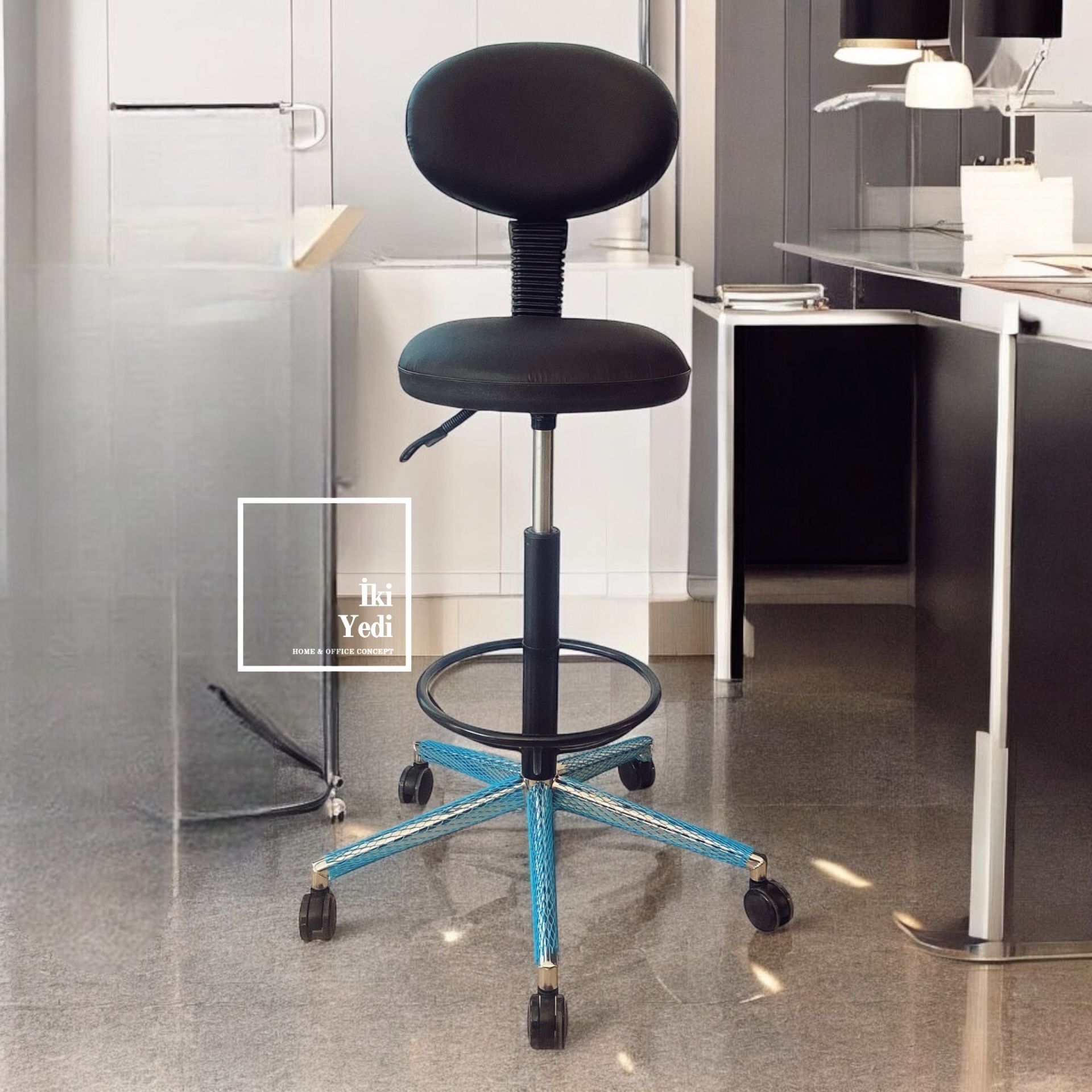 Marsilya Kalın Süngerli Hareketli Bar Taburesi Döner Bar Sandalyesi Kolsuz Bistro Kasa Tipi