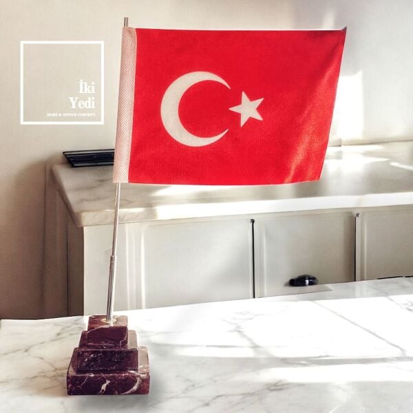 Mermer Masa Bayrağı Türk Bayrağı Ofis Aksesuarları Masa Üstü Gereçler Ofis Hediyesi Çalışma Ortamı Hediyelik Eşyalar