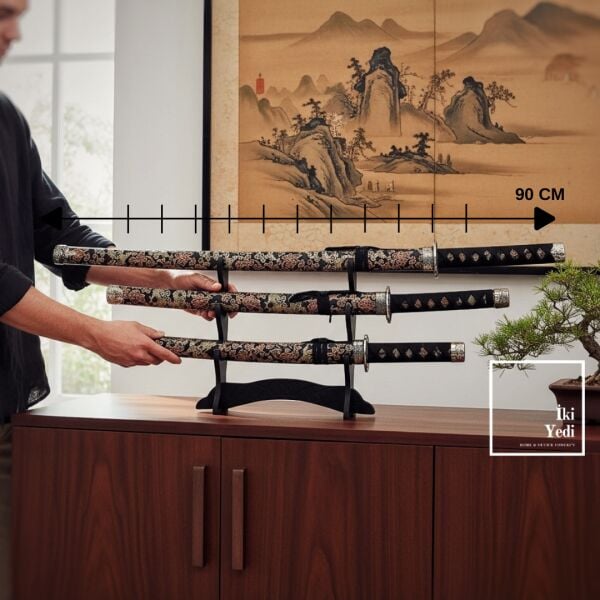 3’lü Samuray Kılıcı Seti Sarı Siyah Kılıf ve Standlı Dekoratif Katana Takımı Dekoratif Japon Kılıcı