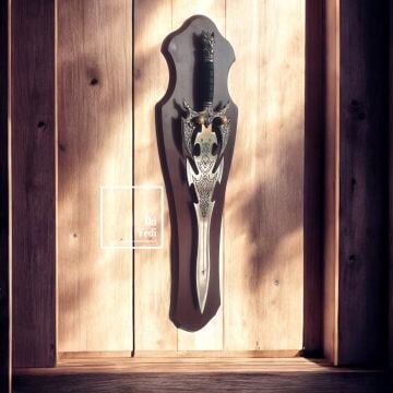 Woyal Aslan Figürlü Dekoratif Kılıç Ahşap Tablalı Duvar Objesi Fantastik Kılıç Koleksiyonluk Hediye