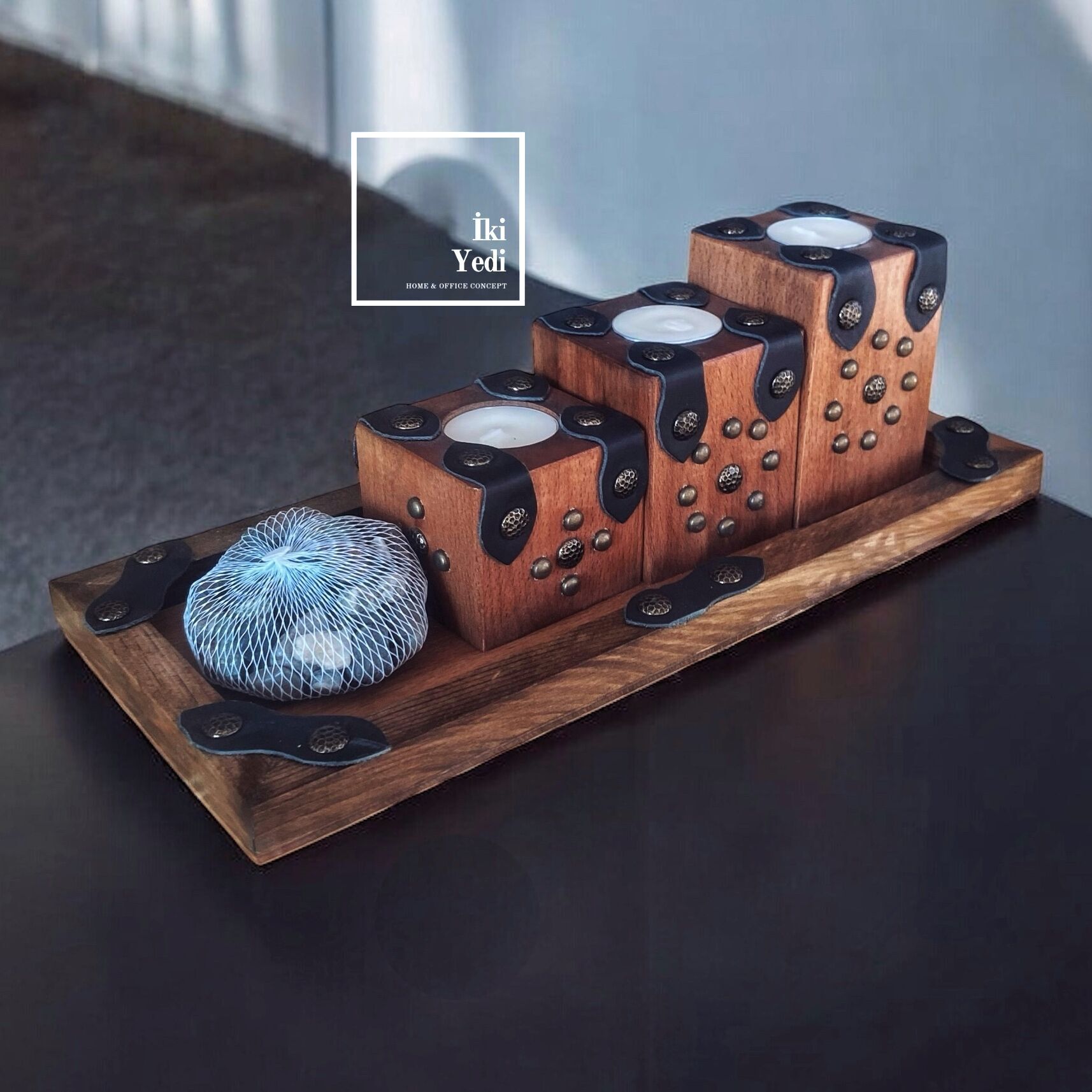 Dosena 77-3 Basamak Görünüm Ahşap Mumluk Takımı 3’lü Deri Detaylı Şamdan Seti Rustik Aksesuar