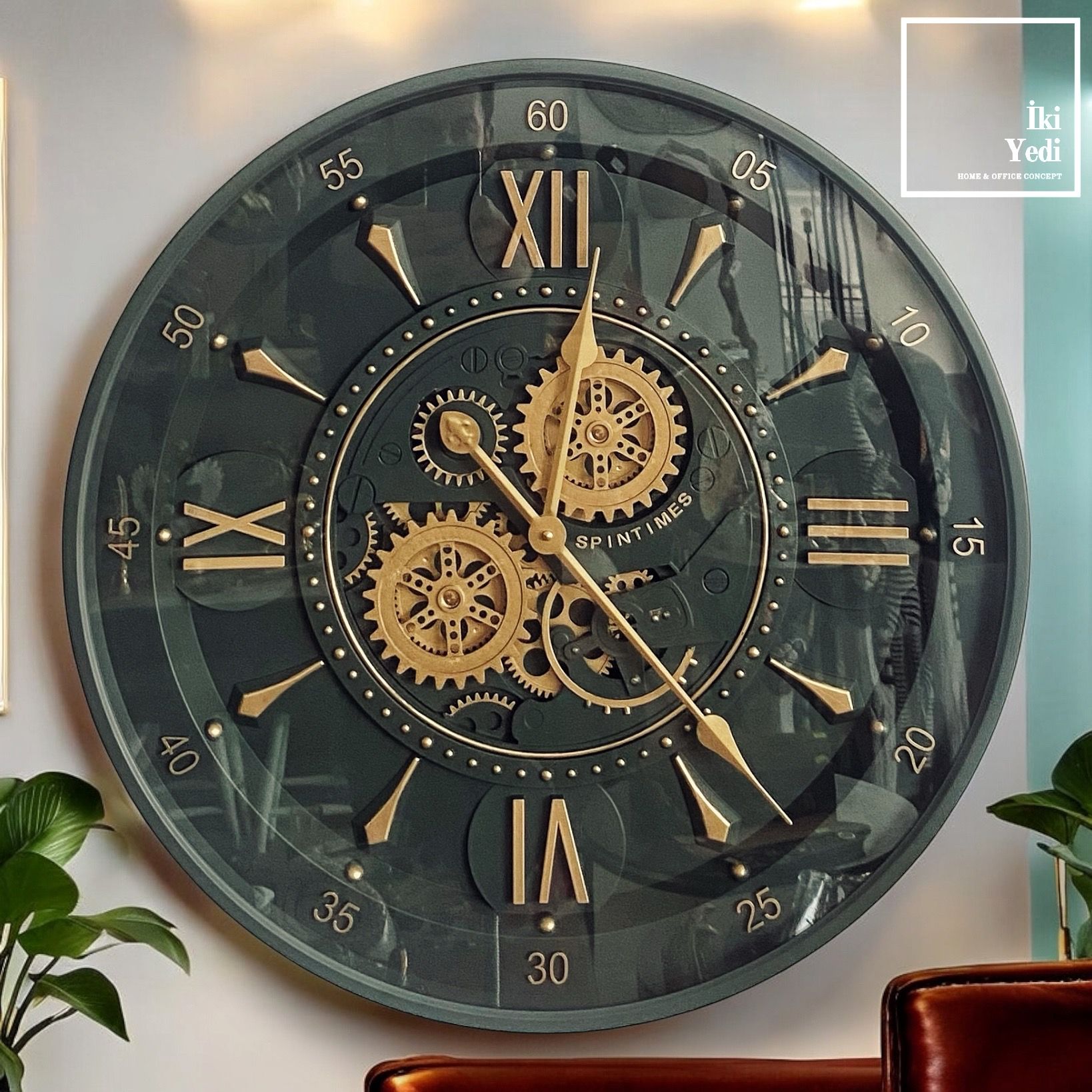 Hubert 60 cm Yeşil Döner Çarklı Duvar Saati – Mekanik Metal Saat, Ofis ve Ev Dekorasyonu Hediyesi, Gold Romen Rakamlı Büyük Saat Modeli