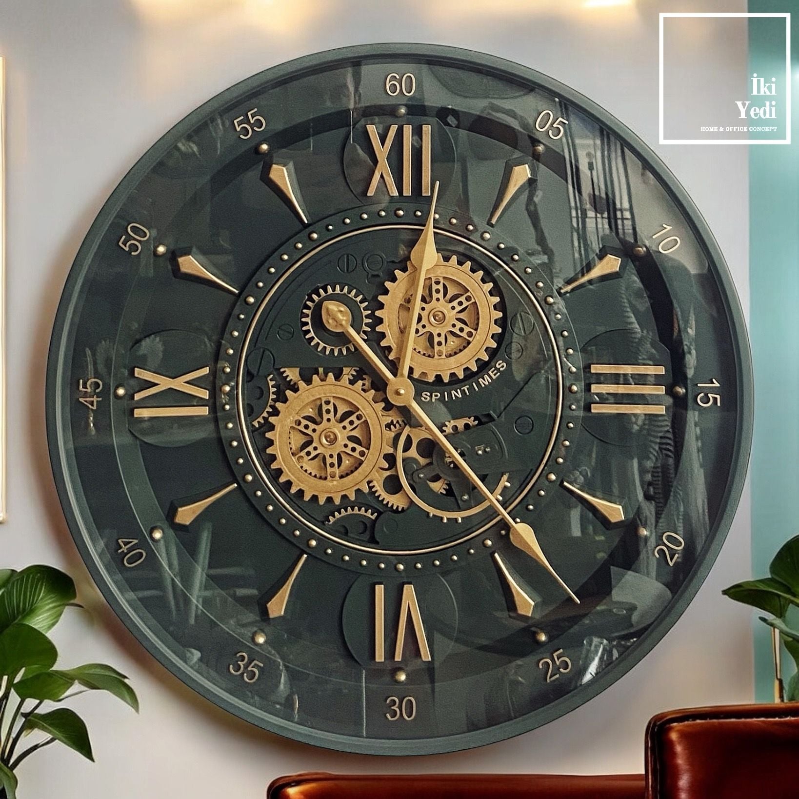 Hubert 60 cm Yeşil Çarklı Duvar Saati – Mekanik Metal Saat, Gold Rakamlı Ev Ofis Dekoru