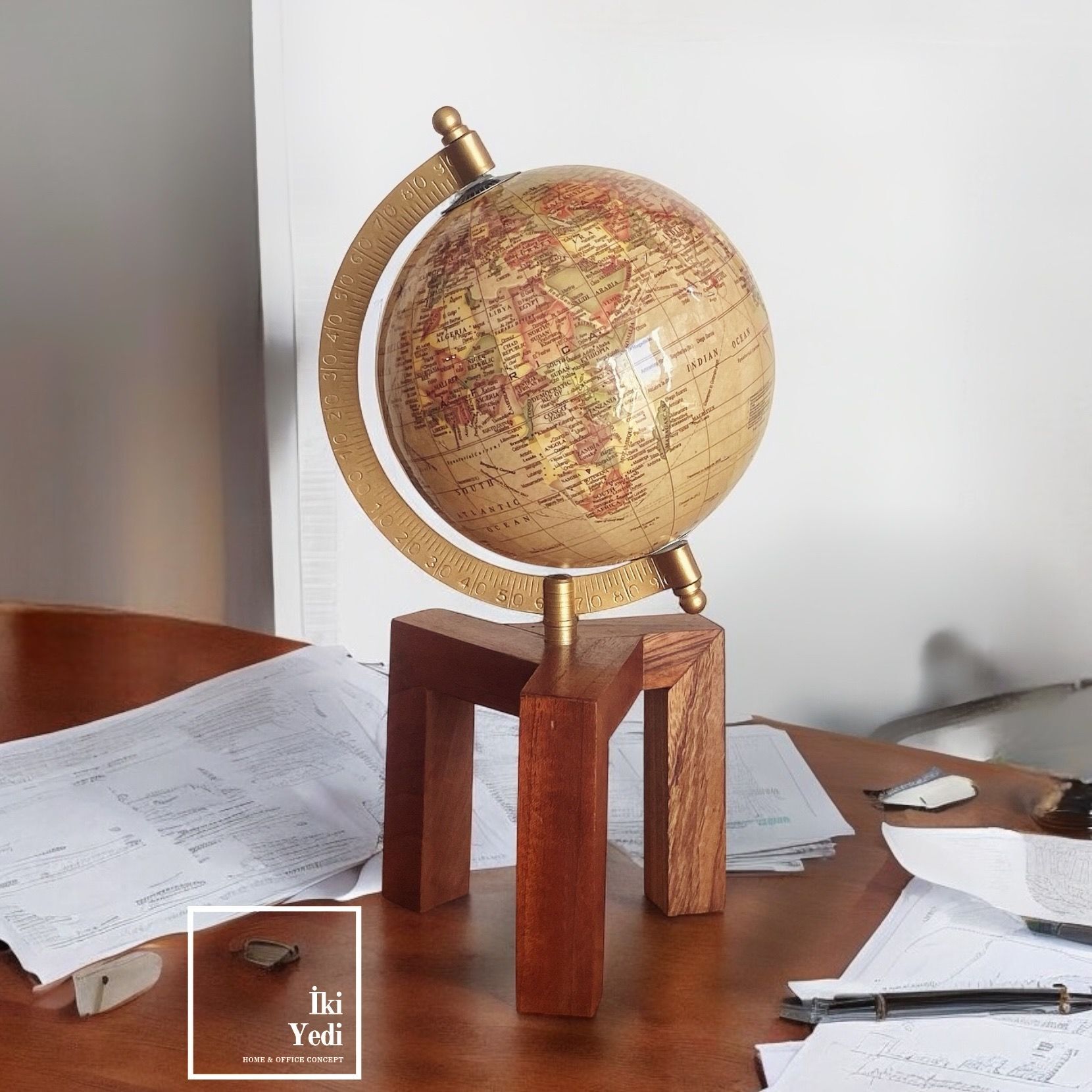 İbiza Ahşap Ayaklı Gold Dünya Küresi, Dekoratif Yerküre, Ofis Hediyesi Masaüstü Aksesuar