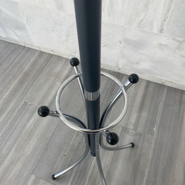 Zizou Antrasit Gri Kayın Ağacı Masif Ahşap Askılık Demir Metal Nikel Kromaj Kaplama Portmanto Ev Ofis Büro Dekorasyon Dekoratif Hediyelik Mobilya Aksesuar