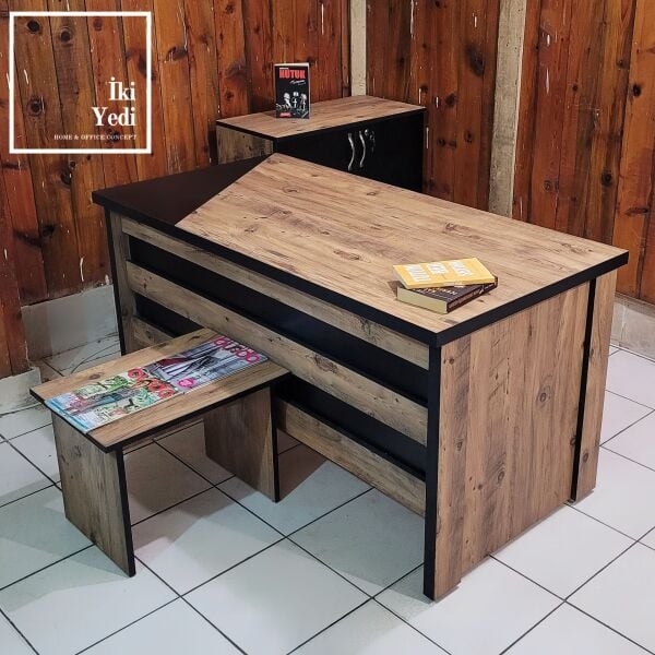 Mango Ofis Mobilya Takımı Modern Ofis Masa Seti Ergonomik Fileli Sandalyeler ile Şık Büro ve Çalışma Odası Dekorasyonu