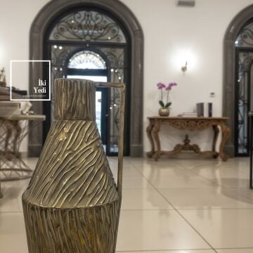 Cleanthes Bronz Tonlu Kulplu Antik İbrik Figürü Dekoratif Vazo 65 cm Karşılama Giriş Dekoru Ev Ofis