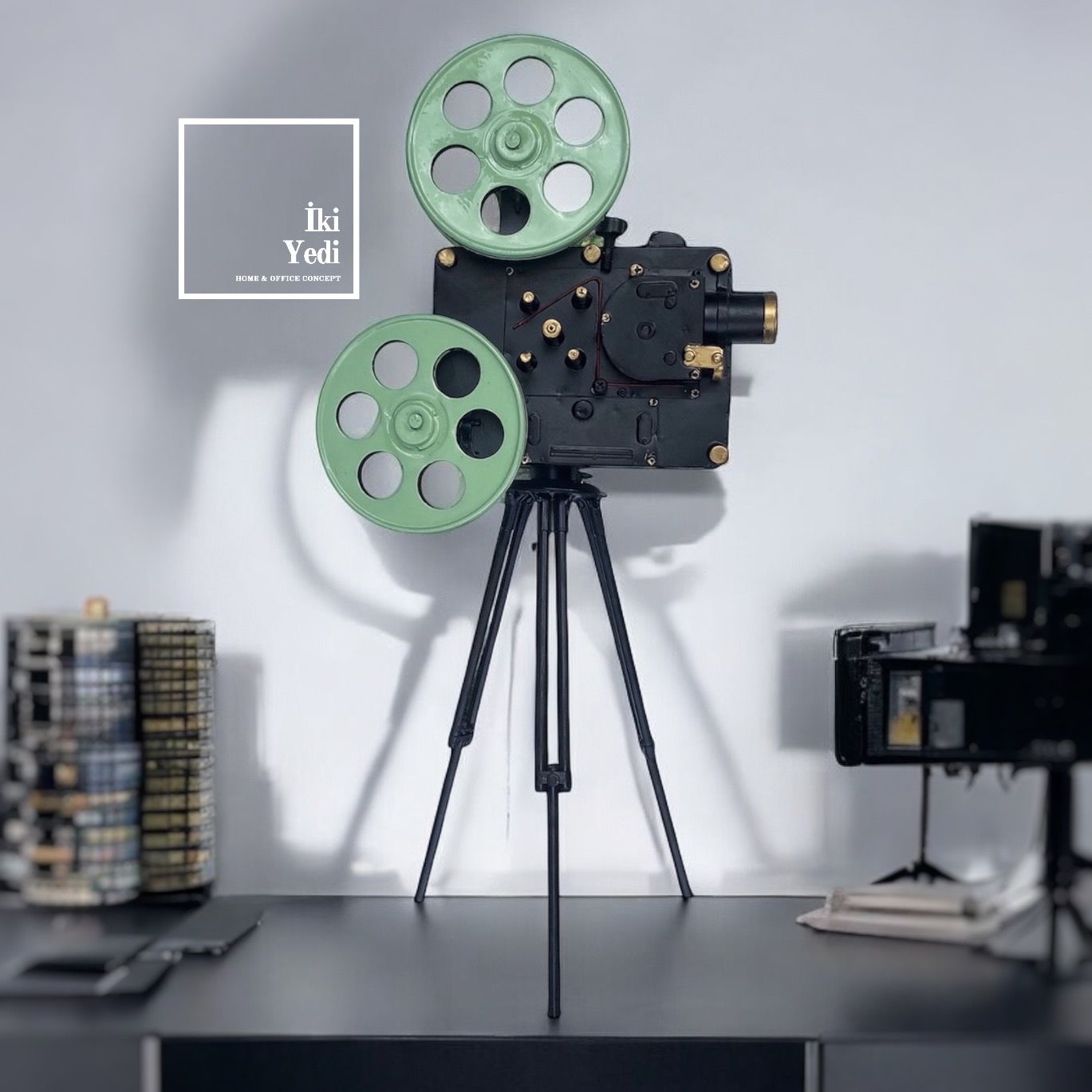 Javon 46 cm Tripod Ayaklı Kamera Objesi Vintage Tasarım Retro Dekoratif Obje Fotoğraf Stüdyosu Dekorasyonu Hediyelik Eşyalar Fotoğrafçılık Hediyesi