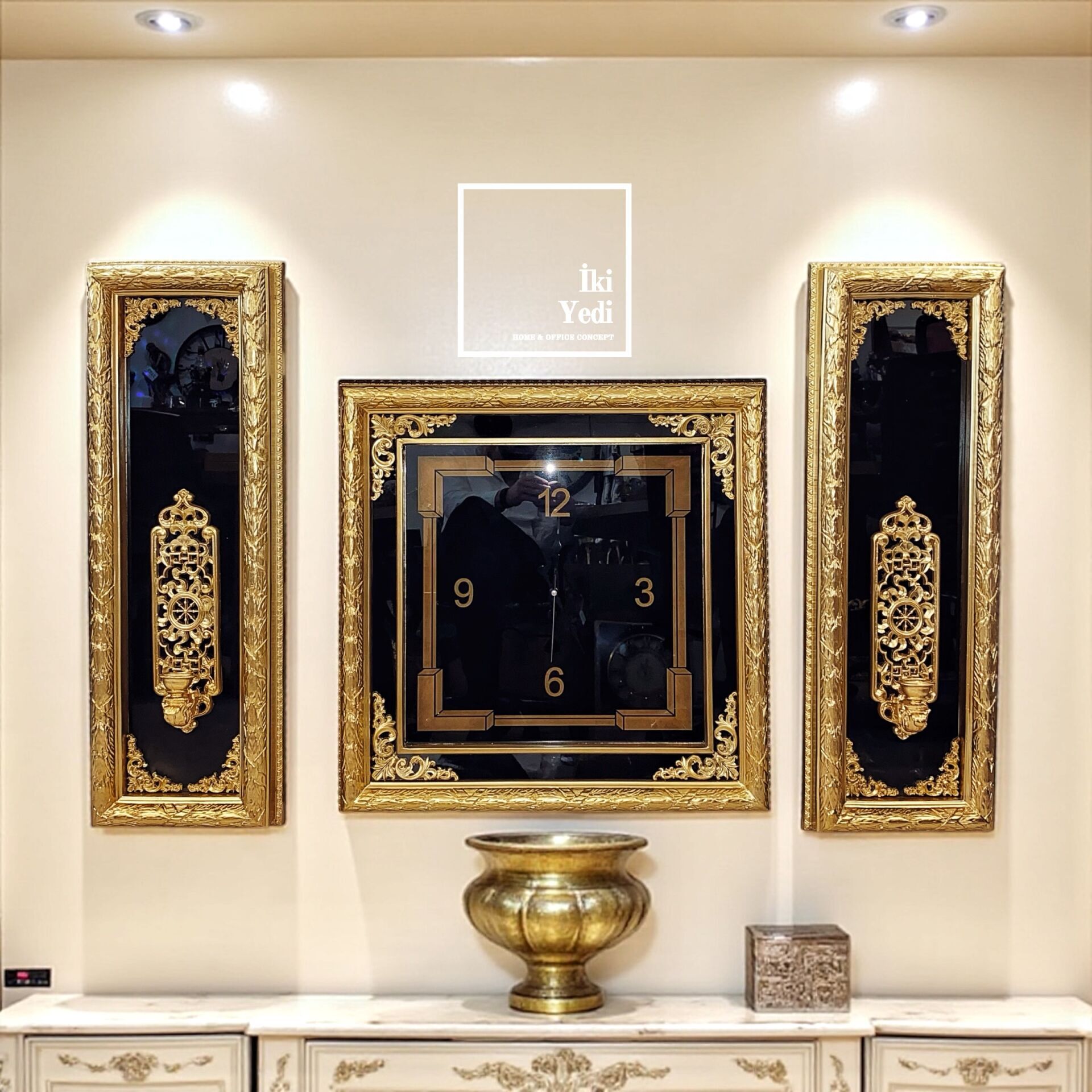 Metz Üçlü Varaklı Siyah Aynalı Şamdanlı Duvar Saati Takımı Lüks Salon Antre Duvar Dekorasyonu VIP