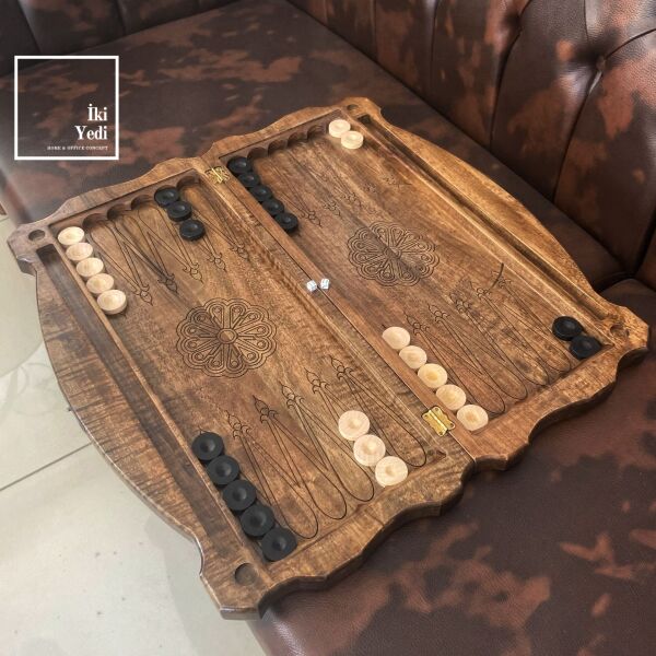 Aslanlı Oymalı Masif Ağaç Tavla Takımı Ahşap Satranç ve Dama Çift Taraflı Antik Lüks Koleksiyon