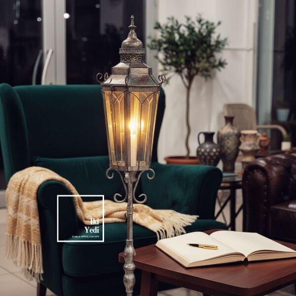 Nancarrow Vintage Büyük Ayaklı Mumluk Fener 125 cm Metal Dekoratif Şamdan Salon Ofis Köşe Dekorları