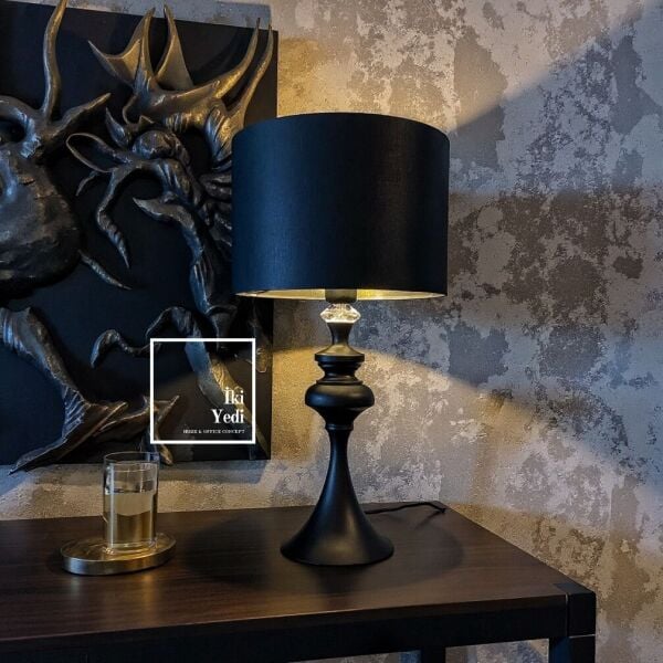 Oswald Siyah Modern Abajur Metal Gövdeli Şık Yatak Odası Salon Masa Lambası Dekoratif Aydınlatma