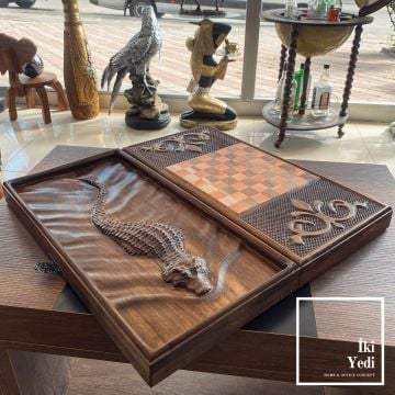 Su Dalgası Efektli Oymalı Timsahlı Masif Ahşap Tavla Takımı Ahşap Satranç ve Dama Çift Taraflı Antik Lüks Koleksiyon Ürünü Backgammon Unutulmaz Hediyelik