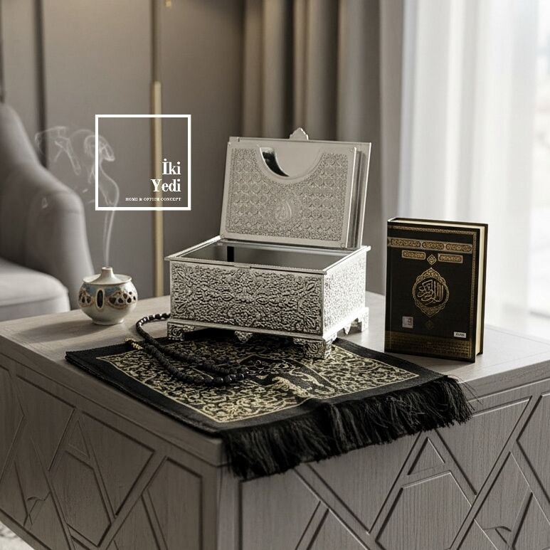 Mahfuz Gümüş Kur’an Seti, Sandıklı Kur’an, Seccade ve Tesbih, İslami Hediye Seti, Ev Dekoru Manevi