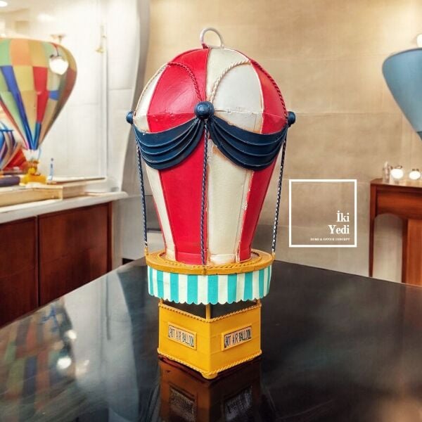 Ryno Retro Sıcak Hava Balonu Figürü – Metal Maket Obje, Asılabilir ve Masaüstü Dekoratif Hediyelik