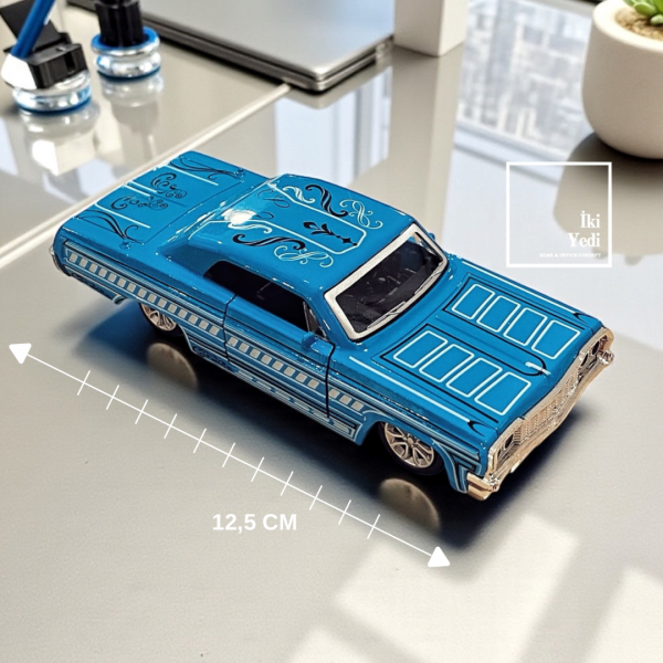 Lennix Metal Model Araba 12,5 cm Dekoratif Masaüstü Mini Araba Hediyelik Obje Aksesuar Yeşil