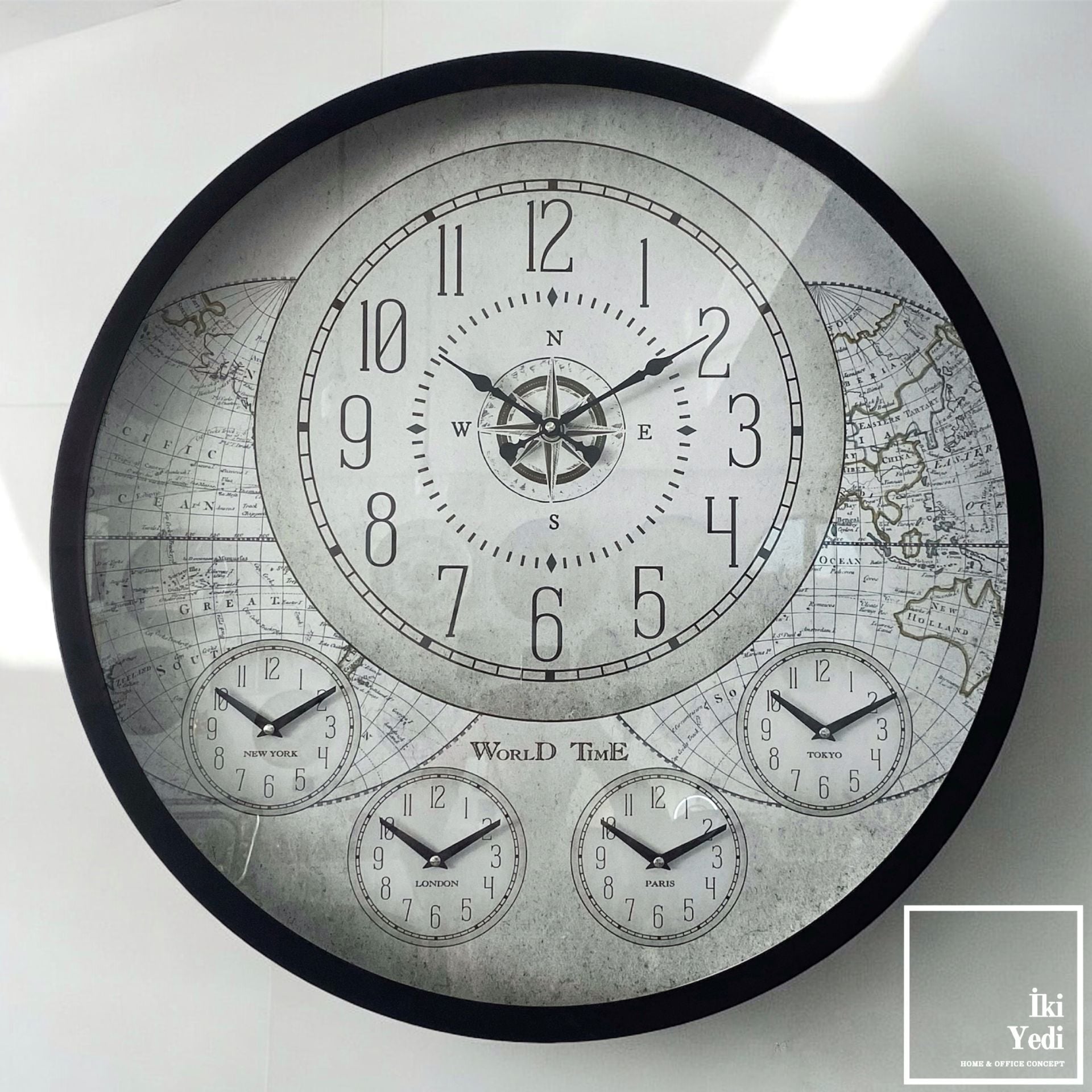 Anemol 80 cm Dünya Haritası Temalı Duvar Saati | Modern Ofis ve Salon İçin Dekoratif Büyük Saat