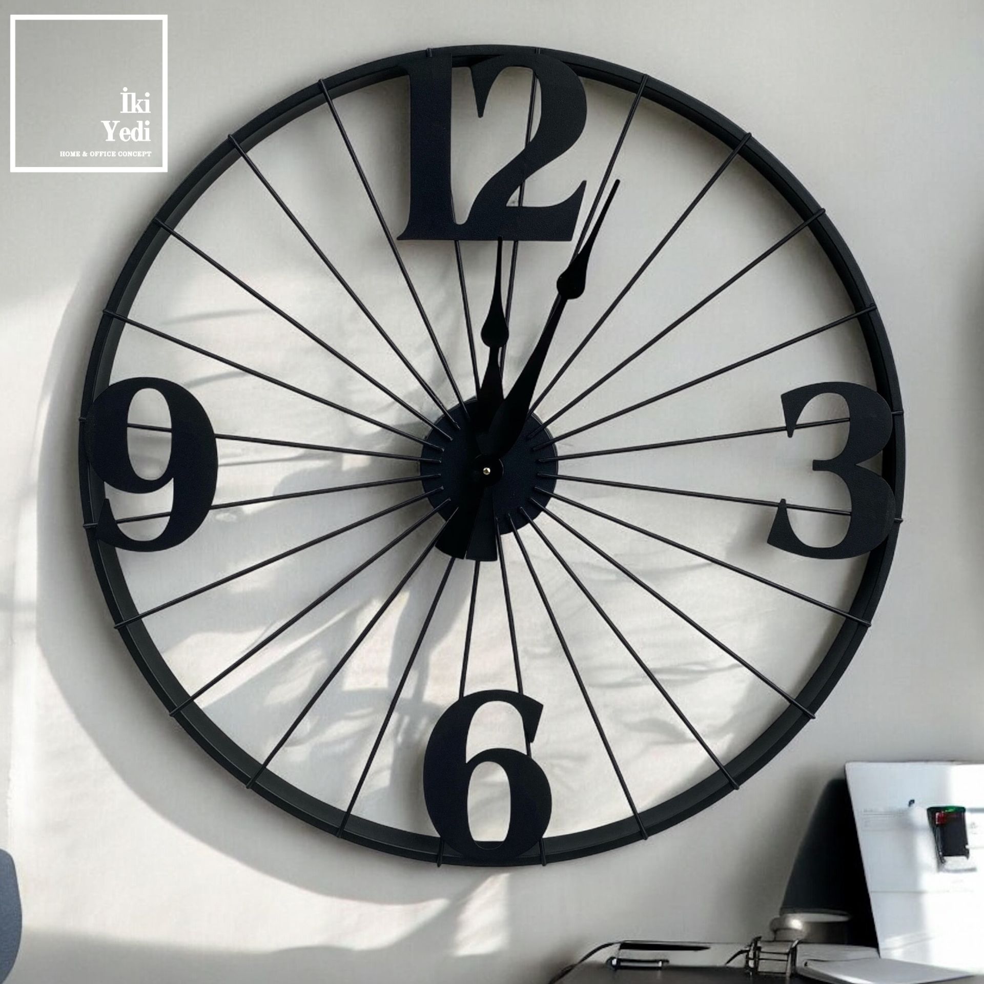 Pahom 70 cm Siyah Metal Duvar Saati Büyük Duvar Saati Ev Ofis Büro Hediyesi Dekoratif Hediyelik Aksesuar