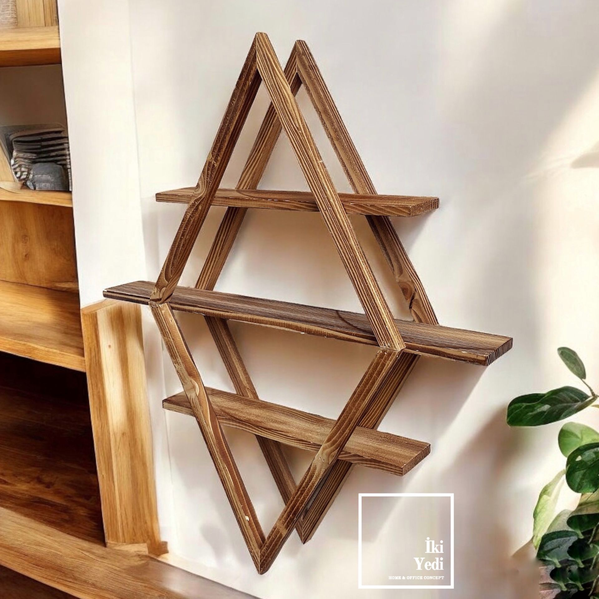 Navarre Ahşap Dekoratif Raf Masif Çam Ağacı Süs Aksesuar Rafı Duvar Dekoru