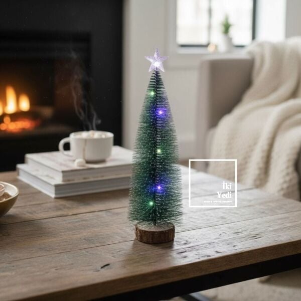 Santa 32 cm Işıklı Mini Yılbaşı Ağacı, LED Aydınlatmalı Dekoratif Çam Ağacı, Yeni Yıl Hediyesi